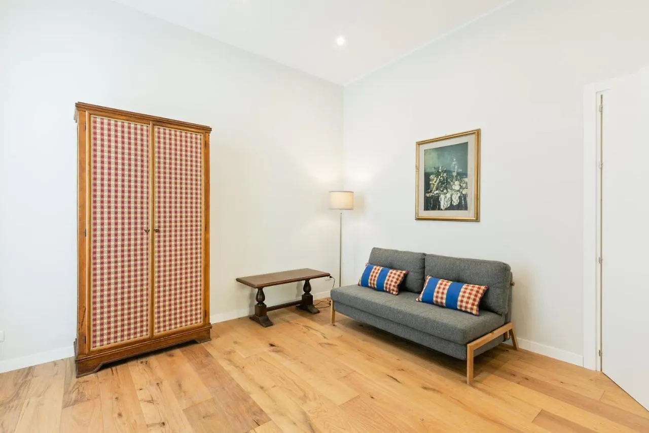Nothotel Palermo Central Bright Apartment Italia